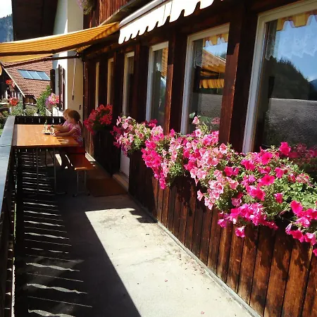 Ferienwohnung Paradiesli Lägenhet